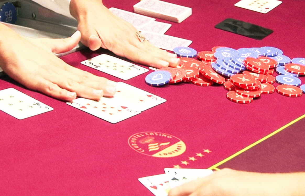 130 Free Spins right now at Thebes Casino