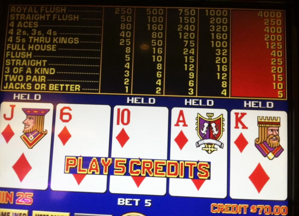 915% Deposit Match Bonus at Mongoose Casino