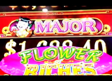 220 Free Spins at CasiPlay Casino