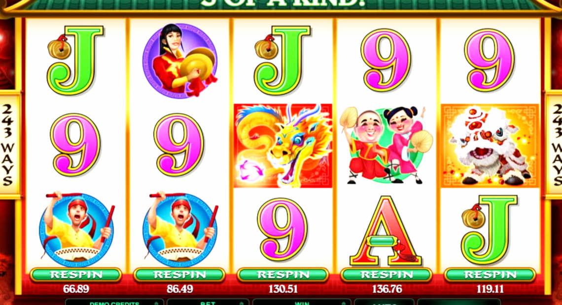 $385 Casino chip at CasiPlay Casino