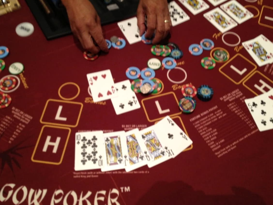 Eur 355 no deposit at Thebes Casino