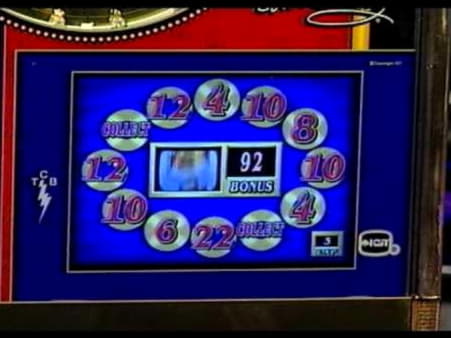 €930 Daily freeroll slot tournament at Party Casino