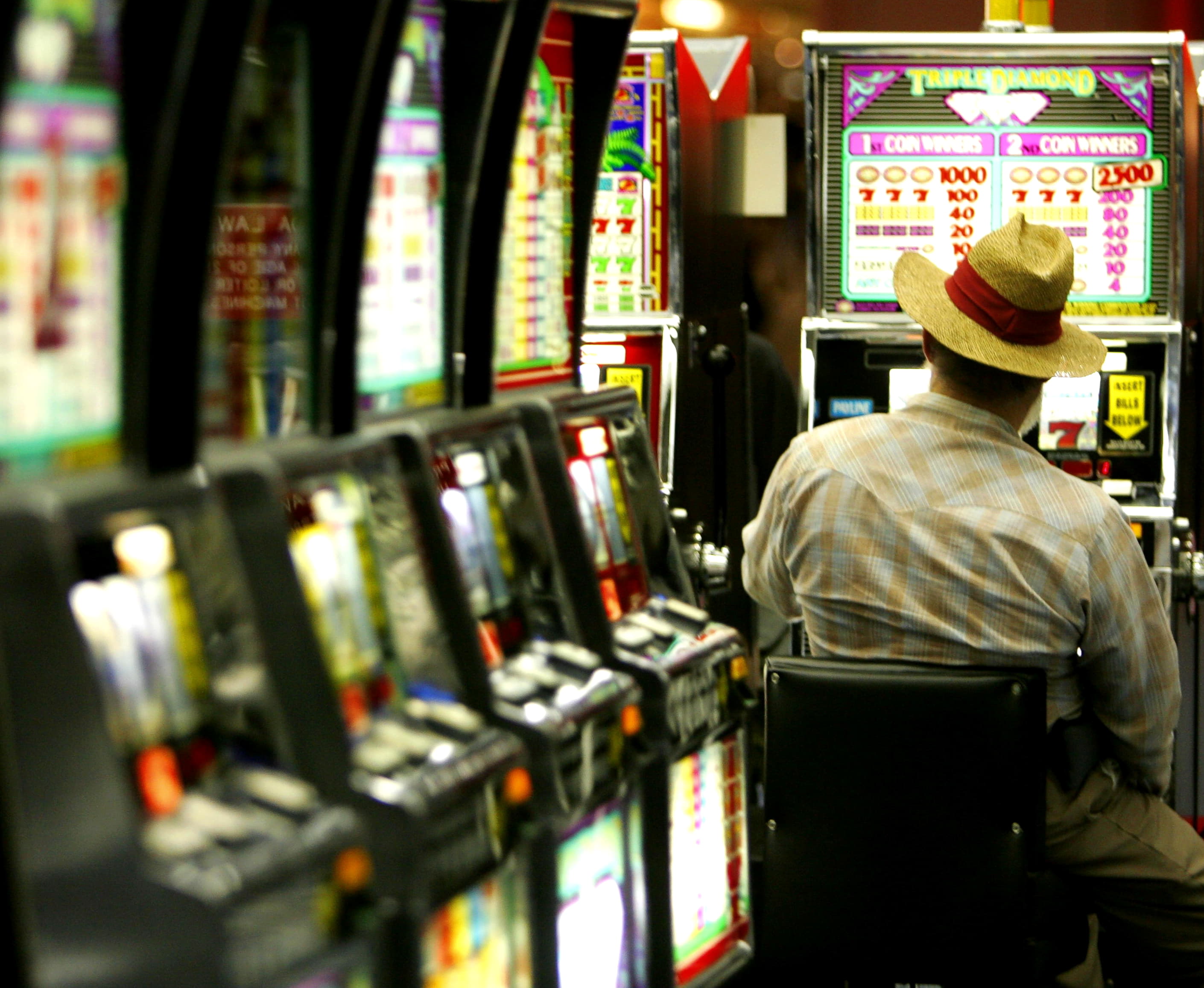 65% Match Bonus at Leo Dubai Casino