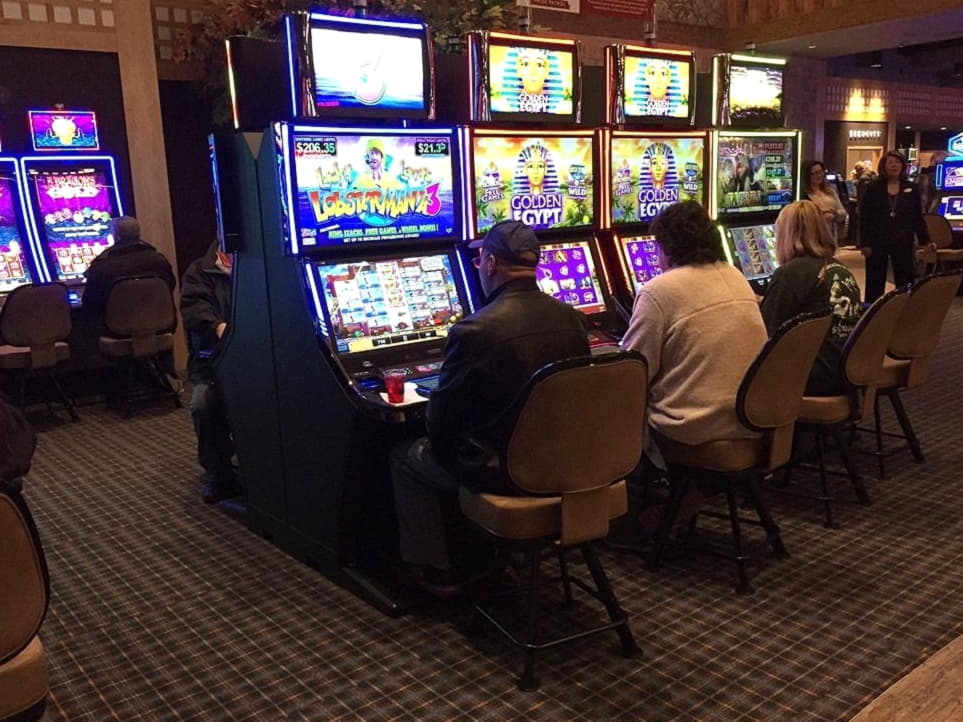 370% Casino Welcome Bonus at Amazing Casino 