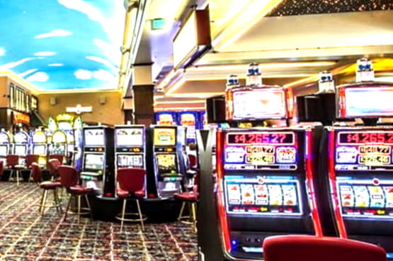 295 free spins at Thebes Casino
