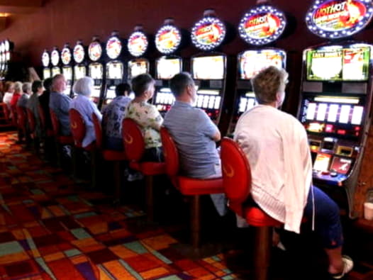 EUR 825 Mobile freeroll slot tournament at Betzest Casino