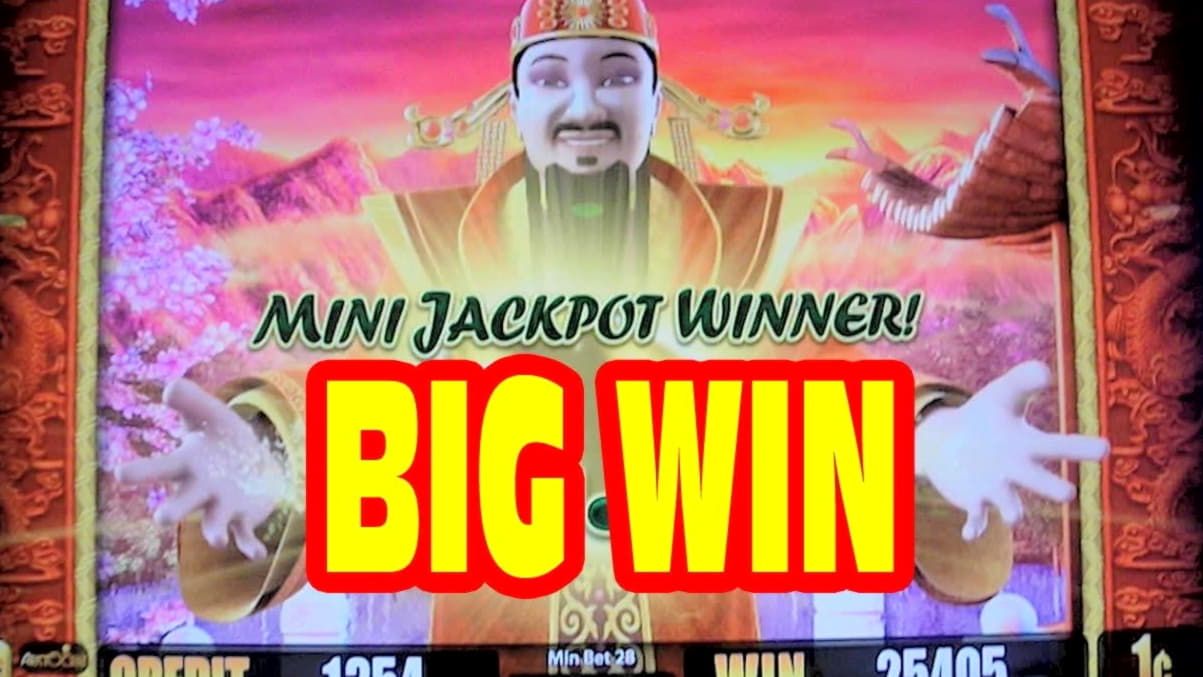 $80 Daily freeroll slot tournament at Party Casino
