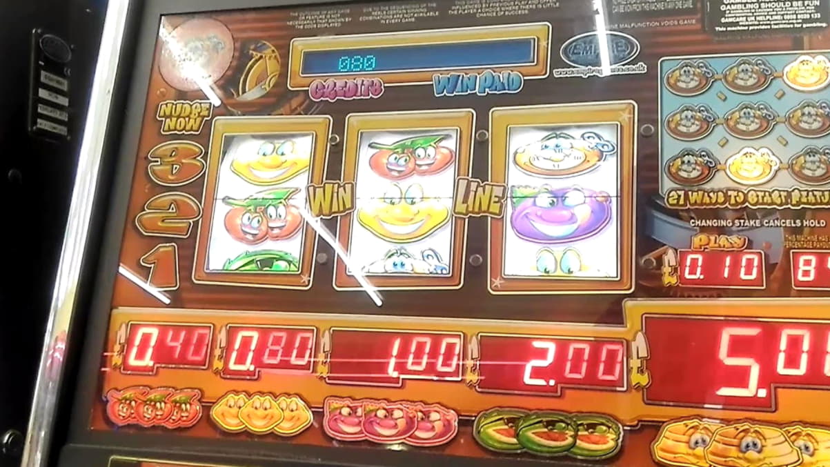 £350 Mobile freeroll slot tournament at Zodiac Casino