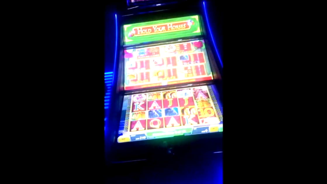 135 Free spins no deposit at CasiPlay Casino