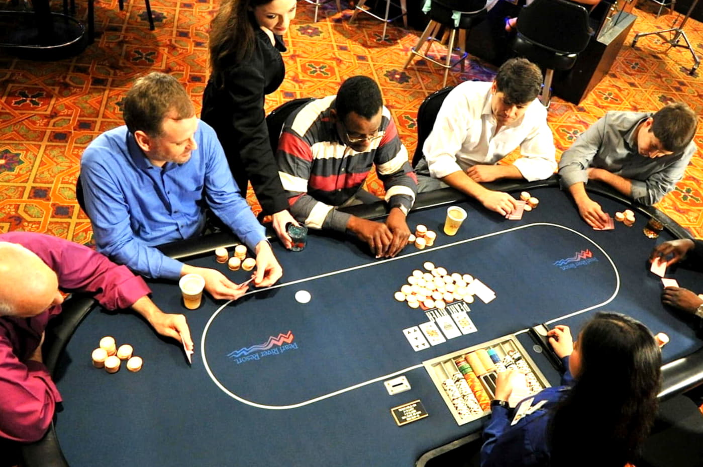 EUR 330 Free chip casino at Thebes Casino