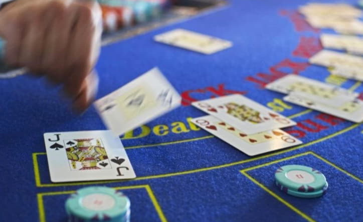 $222 Casino tournaments freeroll at Amazing Casino 