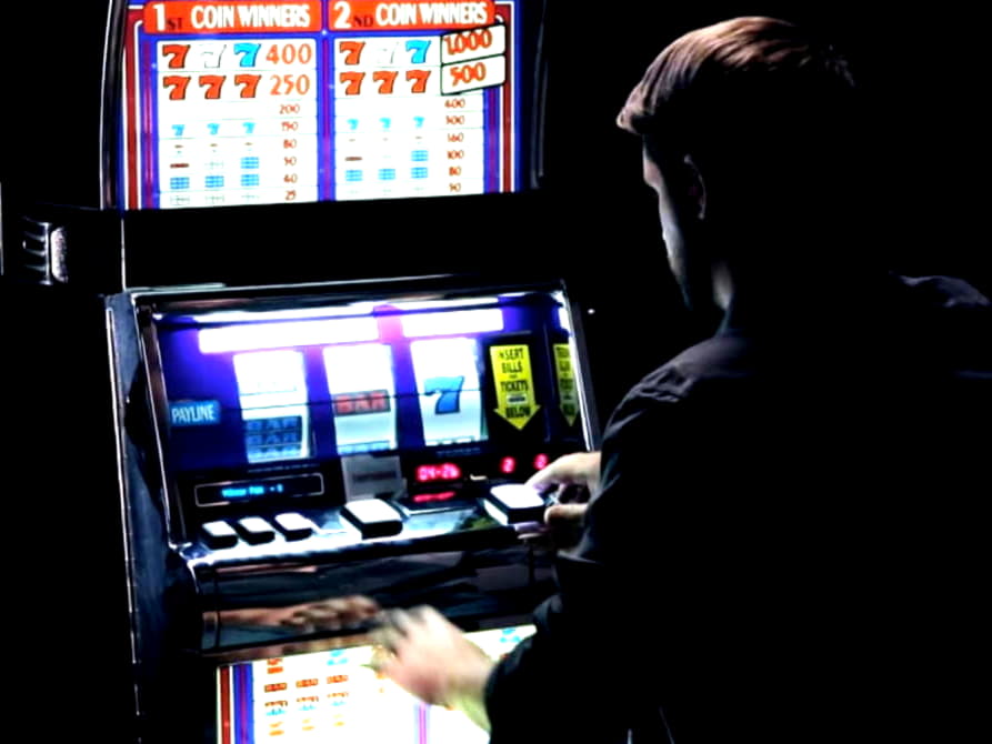 335% Signup casino bonus at CasiPlay Casino