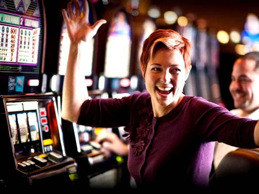 $855 no deposit bonus at Royal Dubai Casino