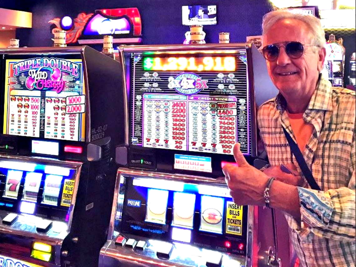 €225 Mobile freeroll slot tournament at Spin Palace Casino