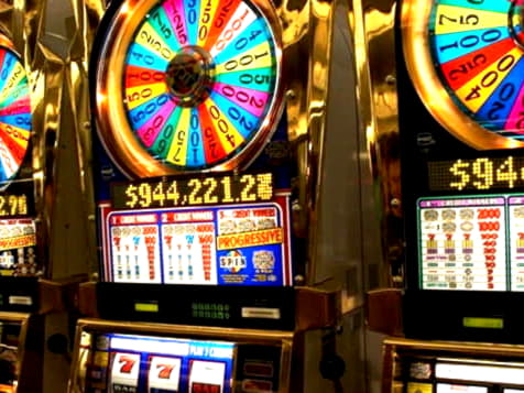EUR 725 Mobile freeroll slot tournament at Boa Boa Casino